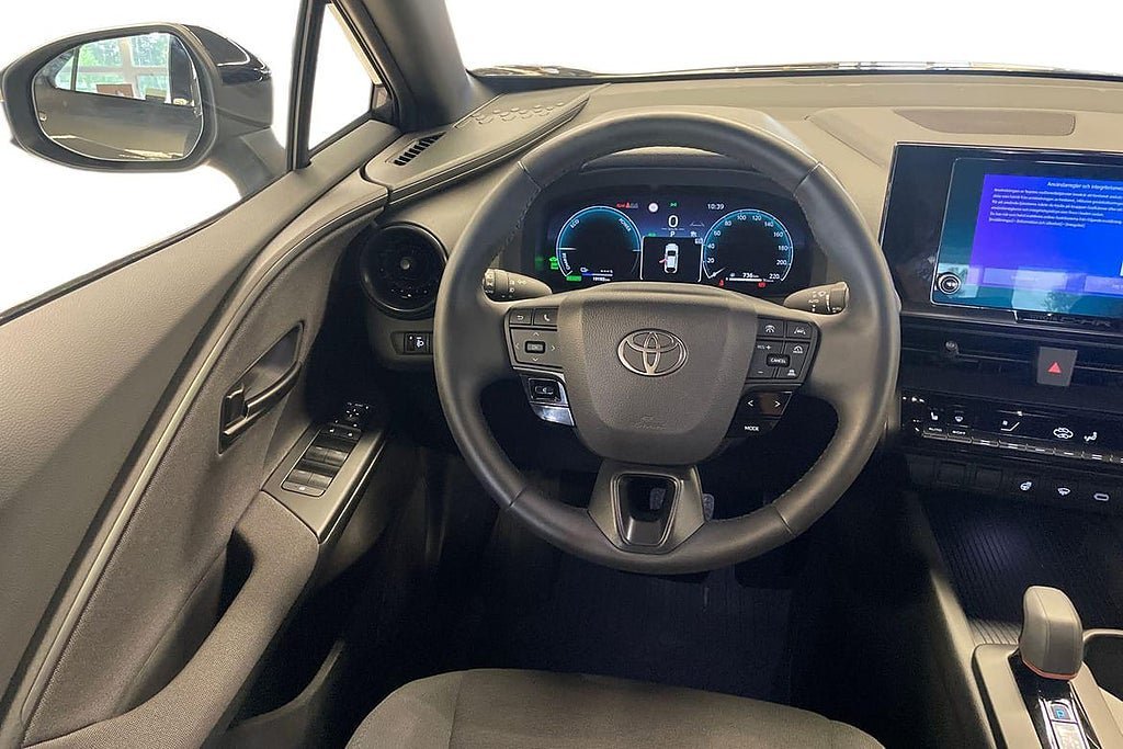 Vehicle Image 11