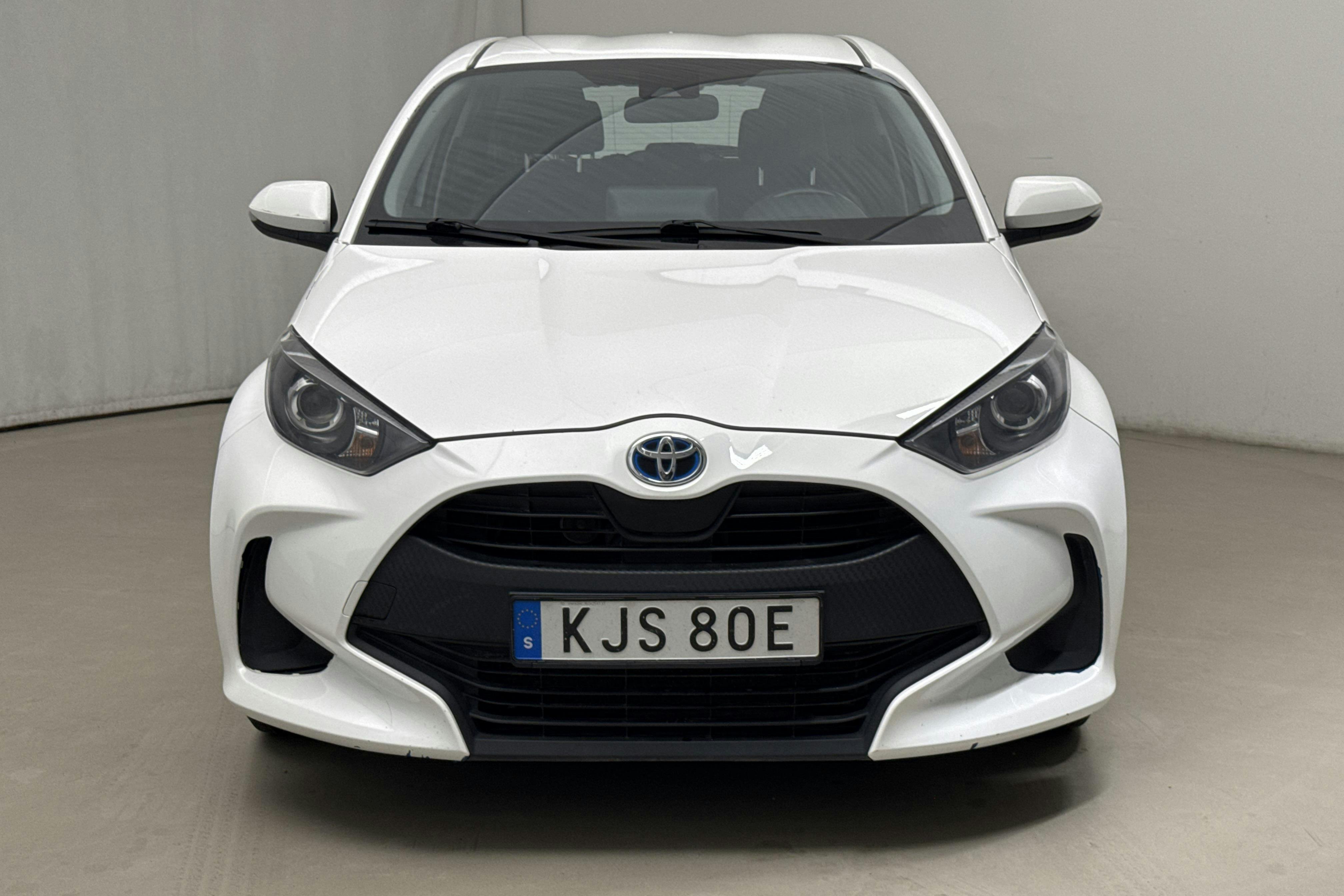 Vehicle Image 4