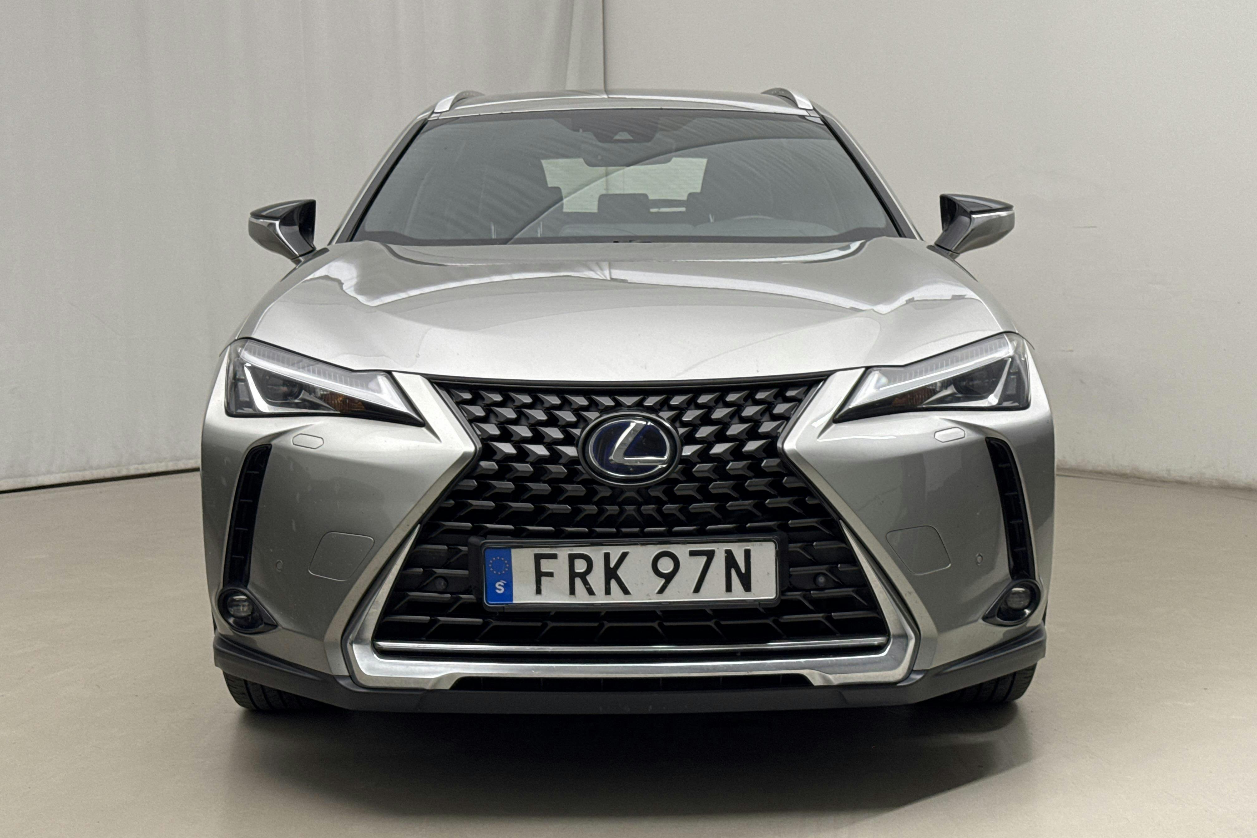 Vehicle Image 4