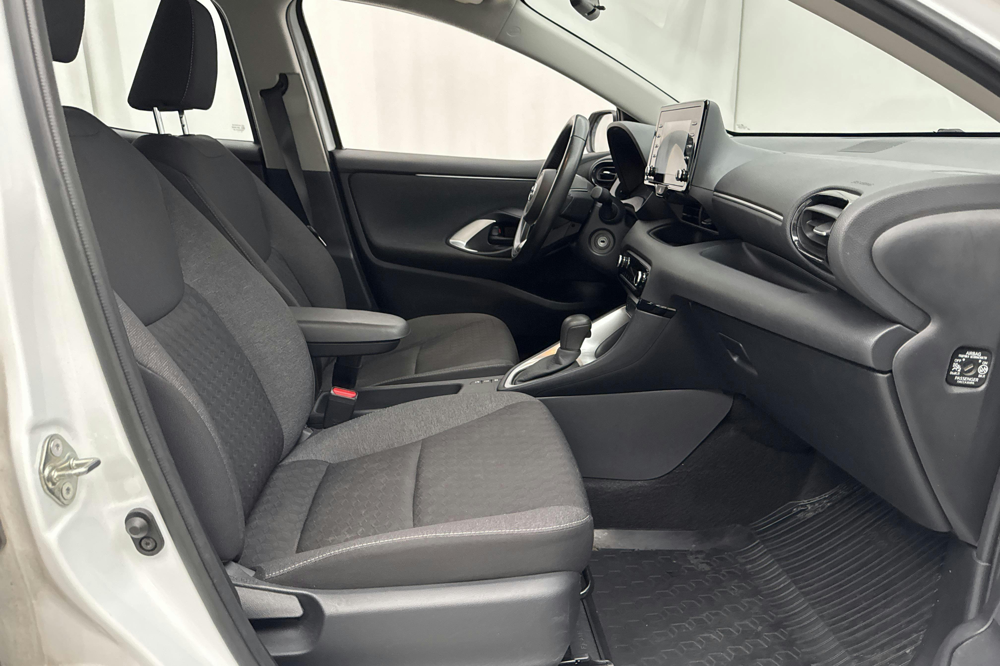Vehicle Image 7
