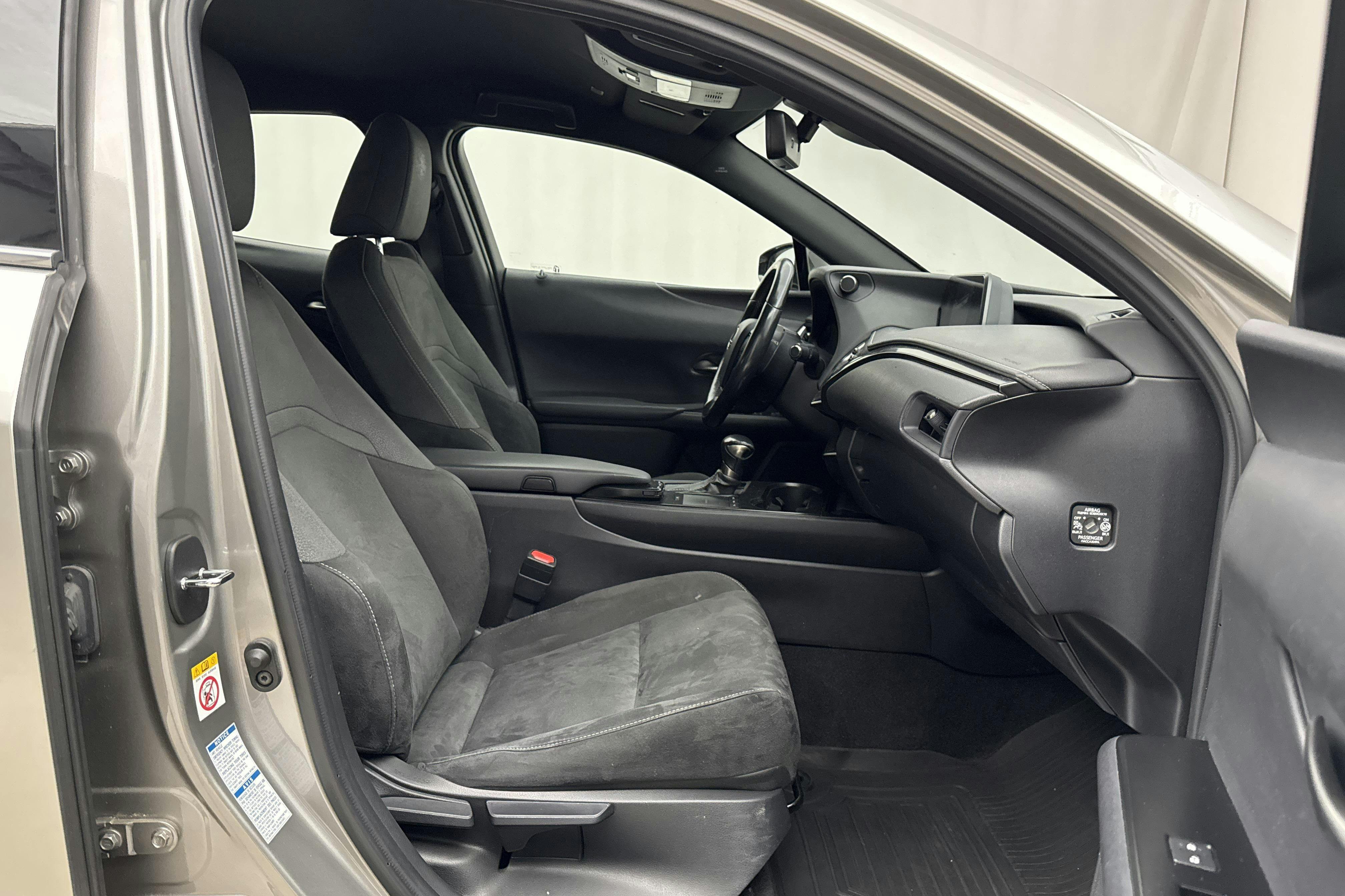 Vehicle Image 7