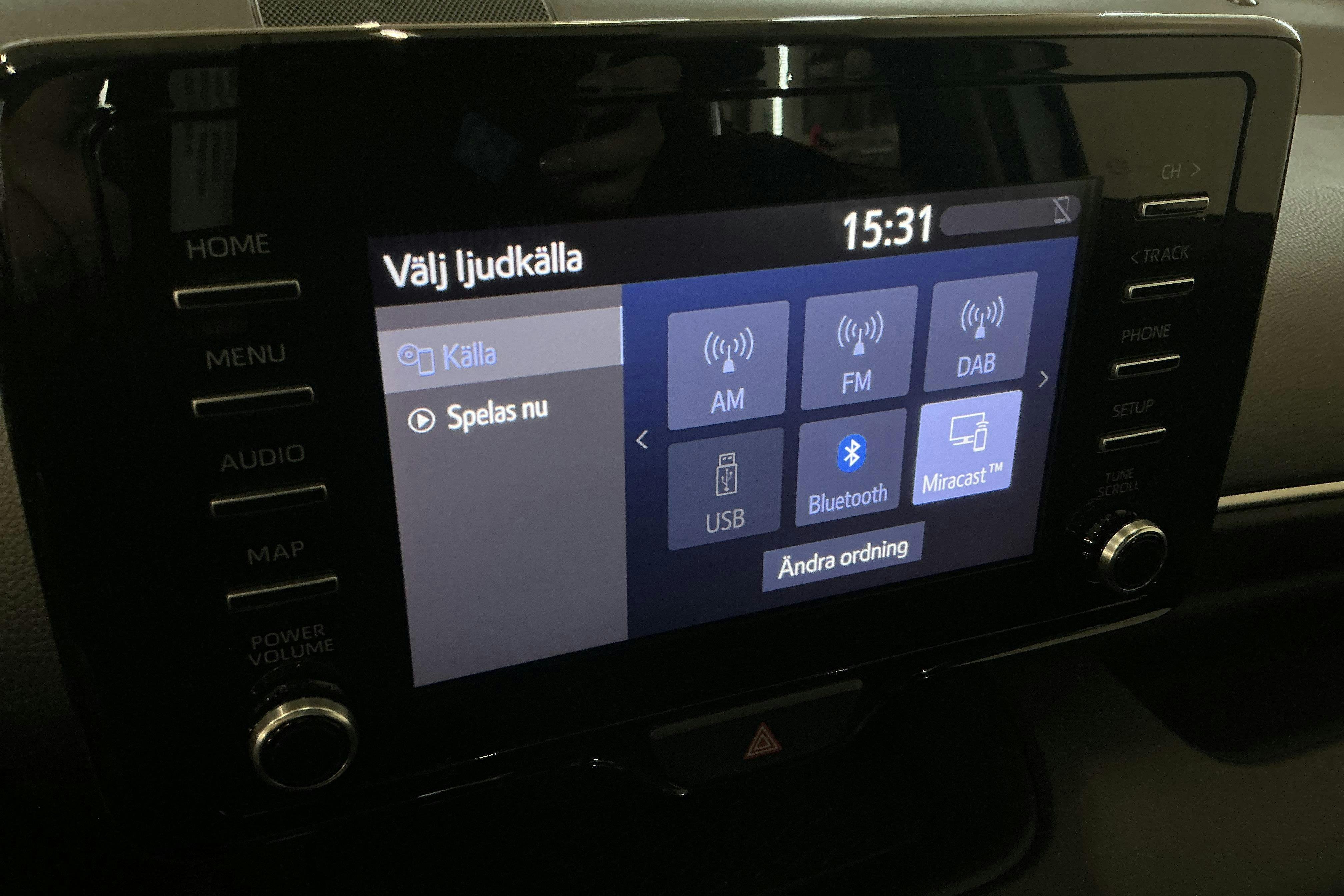 Vehicle Image 12
