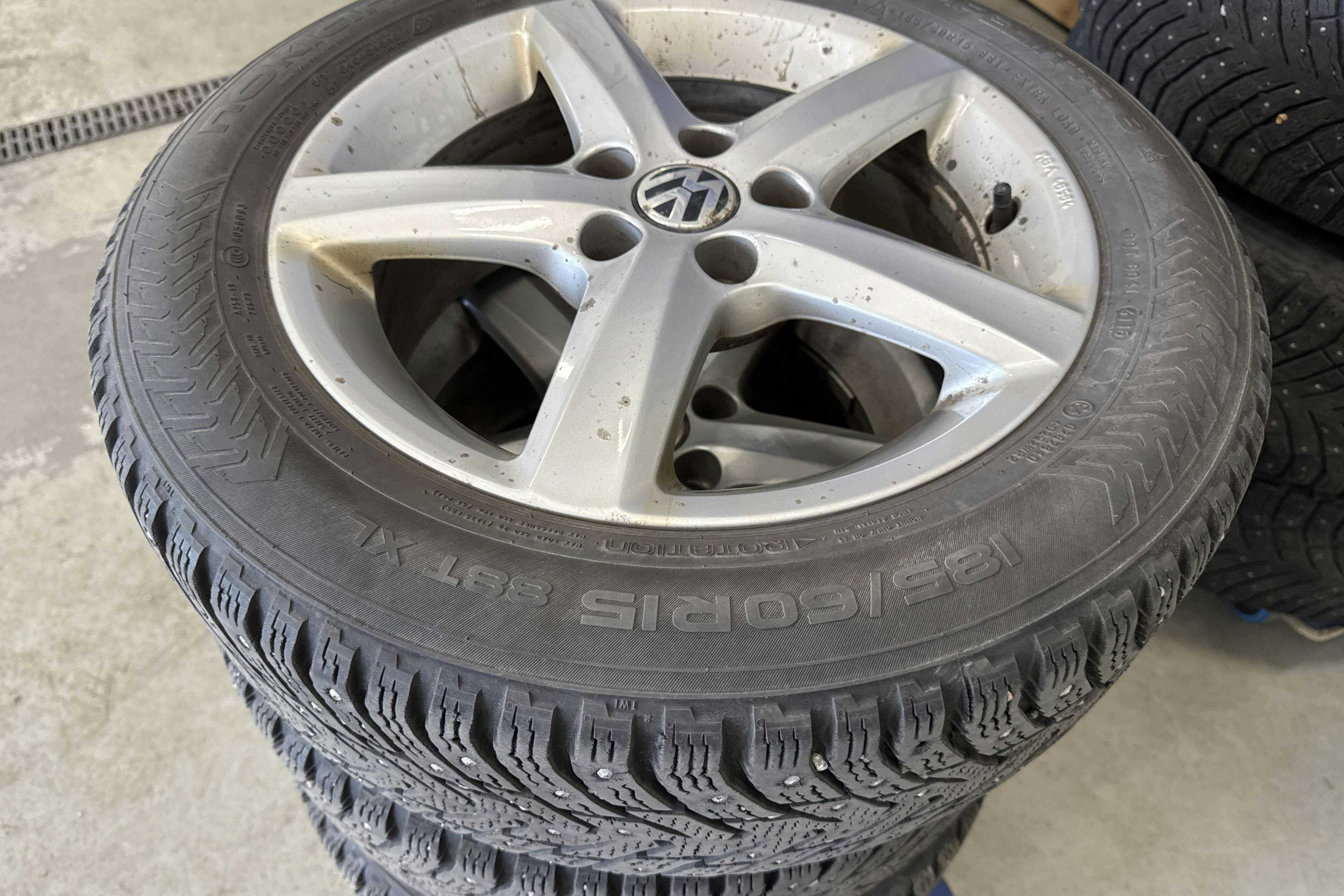 Vehicle Image 13