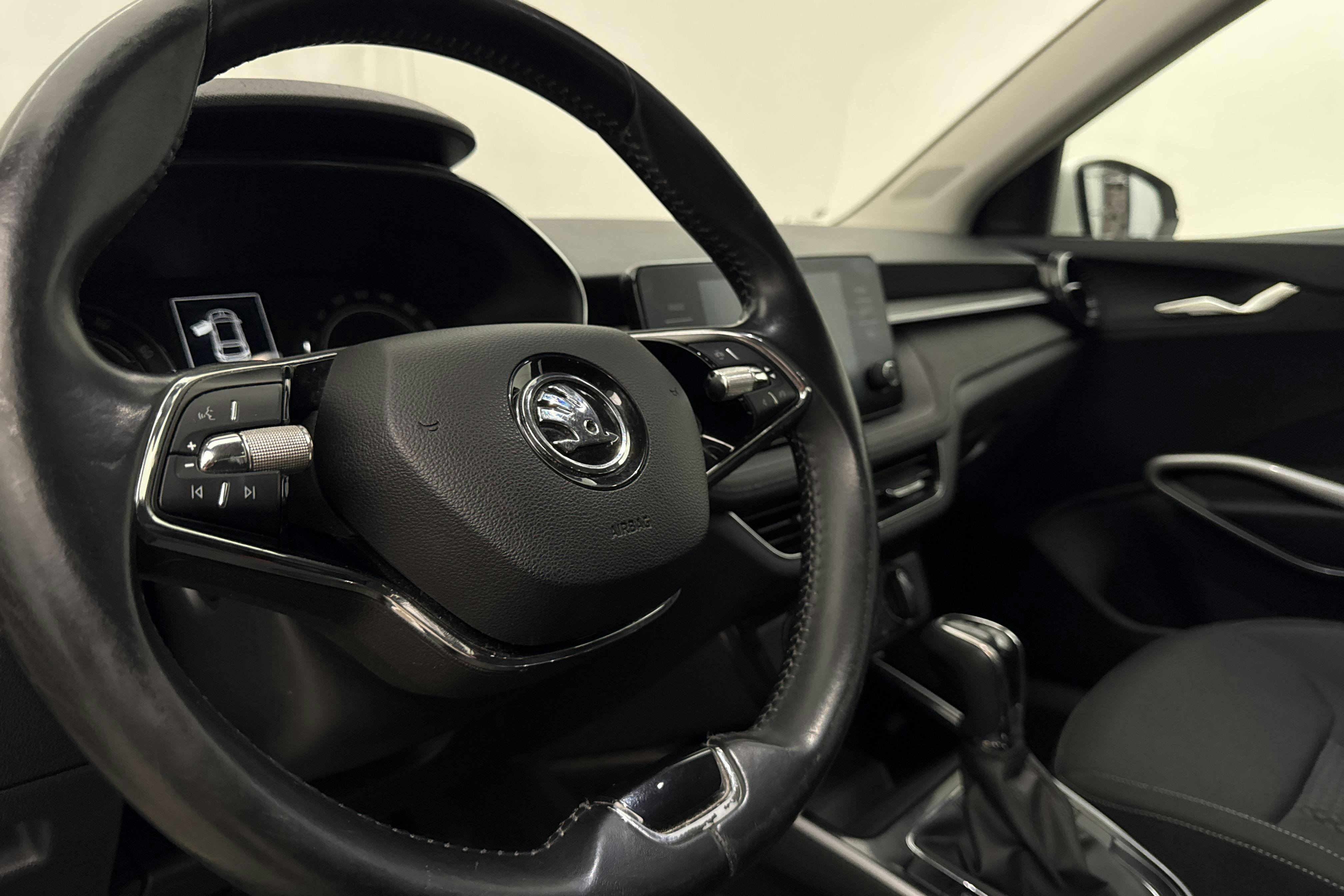 Vehicle Image 14