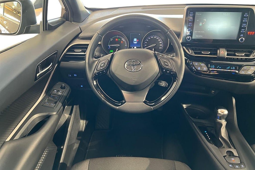 Vehicle Image 11