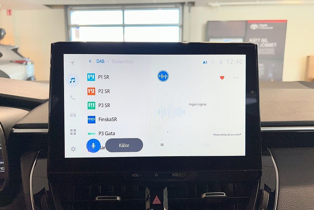 Vehicle Image 15