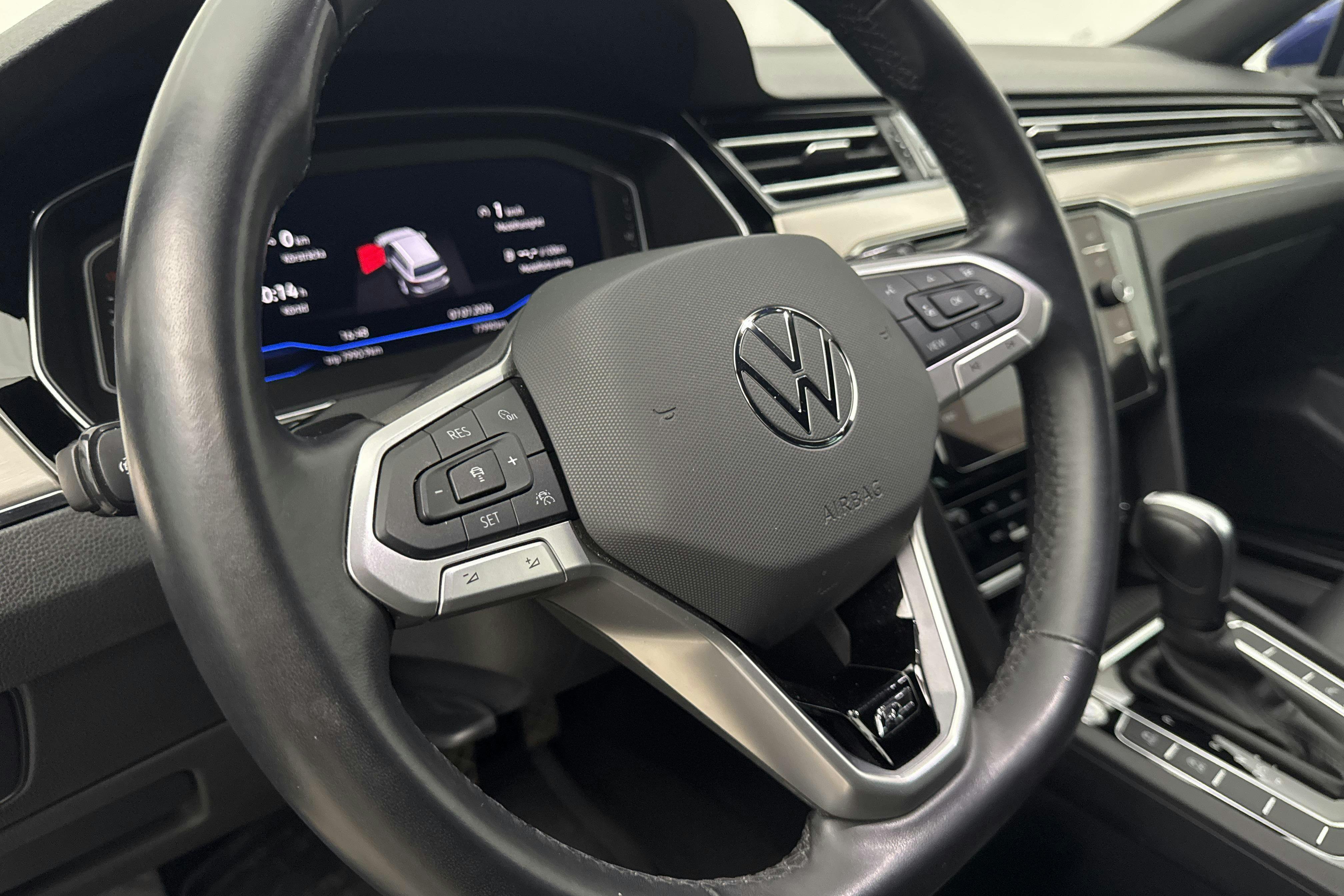 Vehicle Image 19