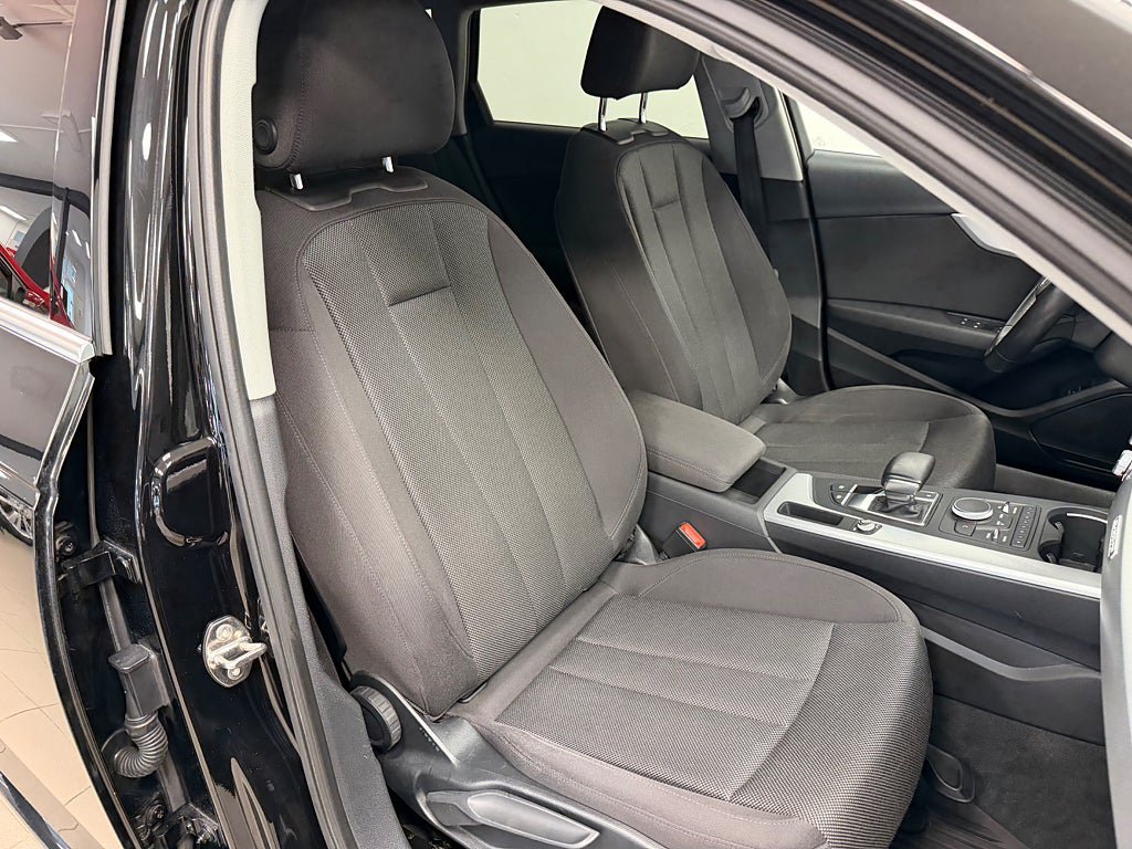Vehicle Image 15