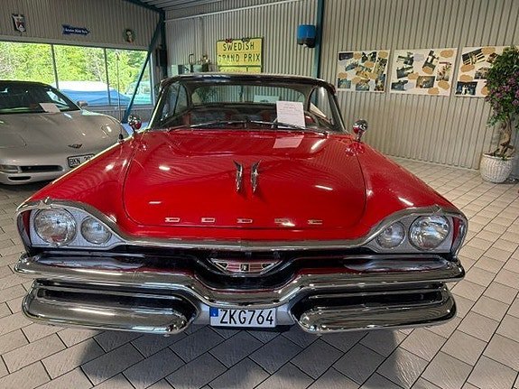 Vehicle Image 24