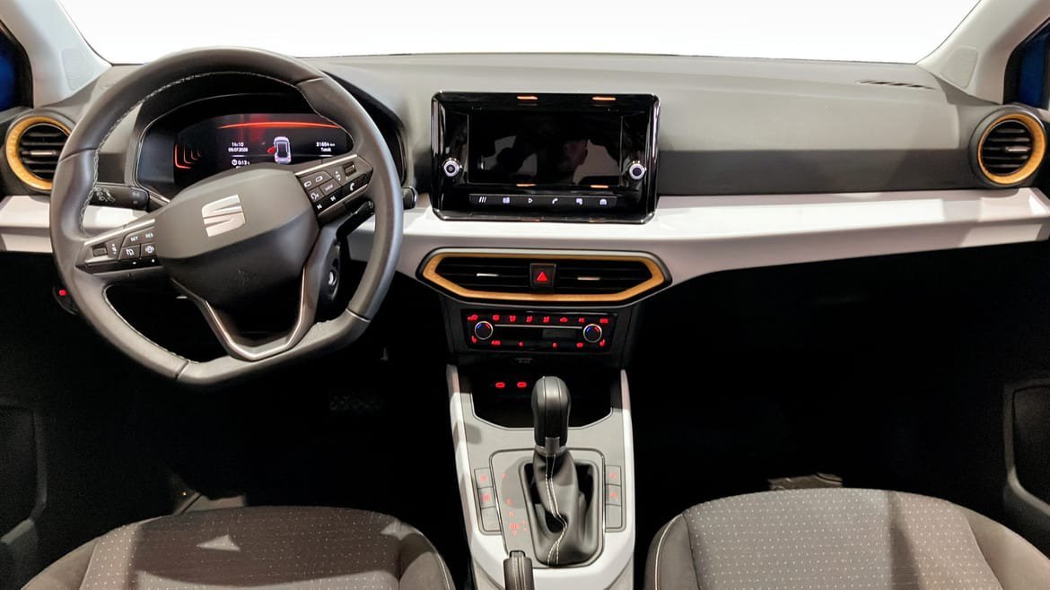 Vehicle Image 10