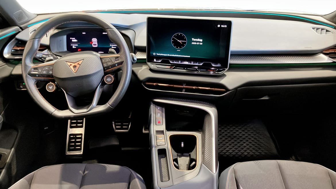 Vehicle Image 10