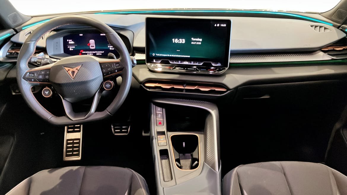 Vehicle Image 10