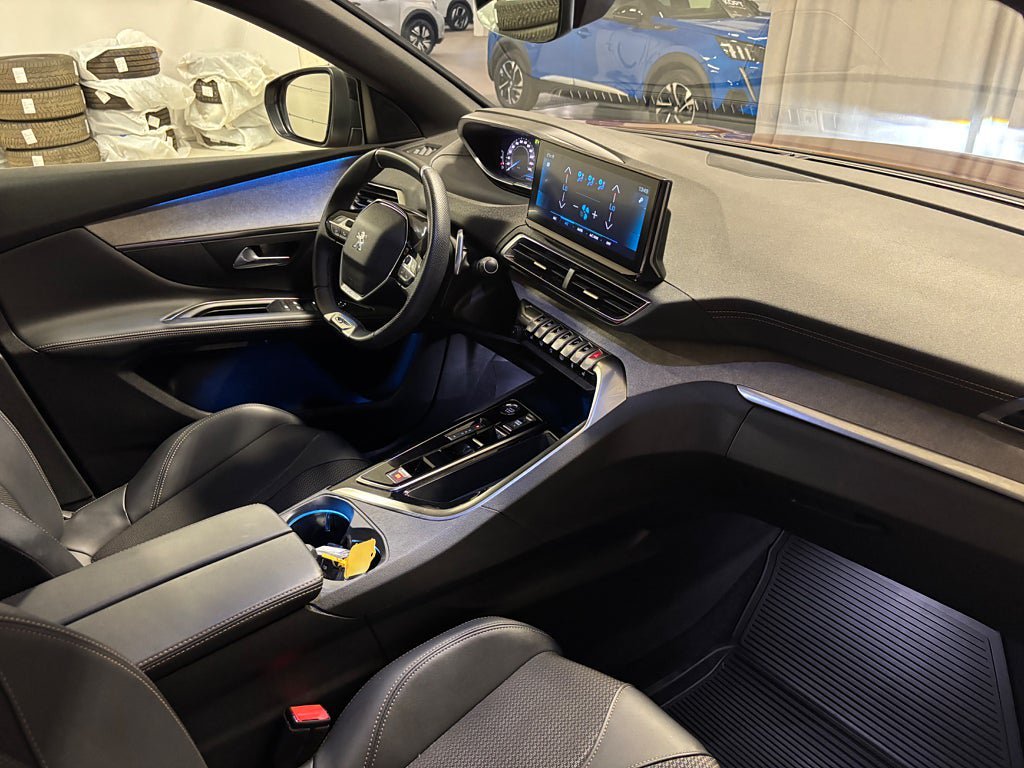 Vehicle Image 19