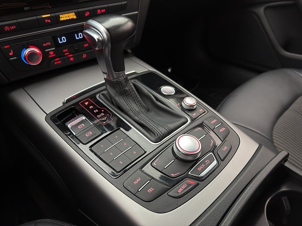 Vehicle Image 27