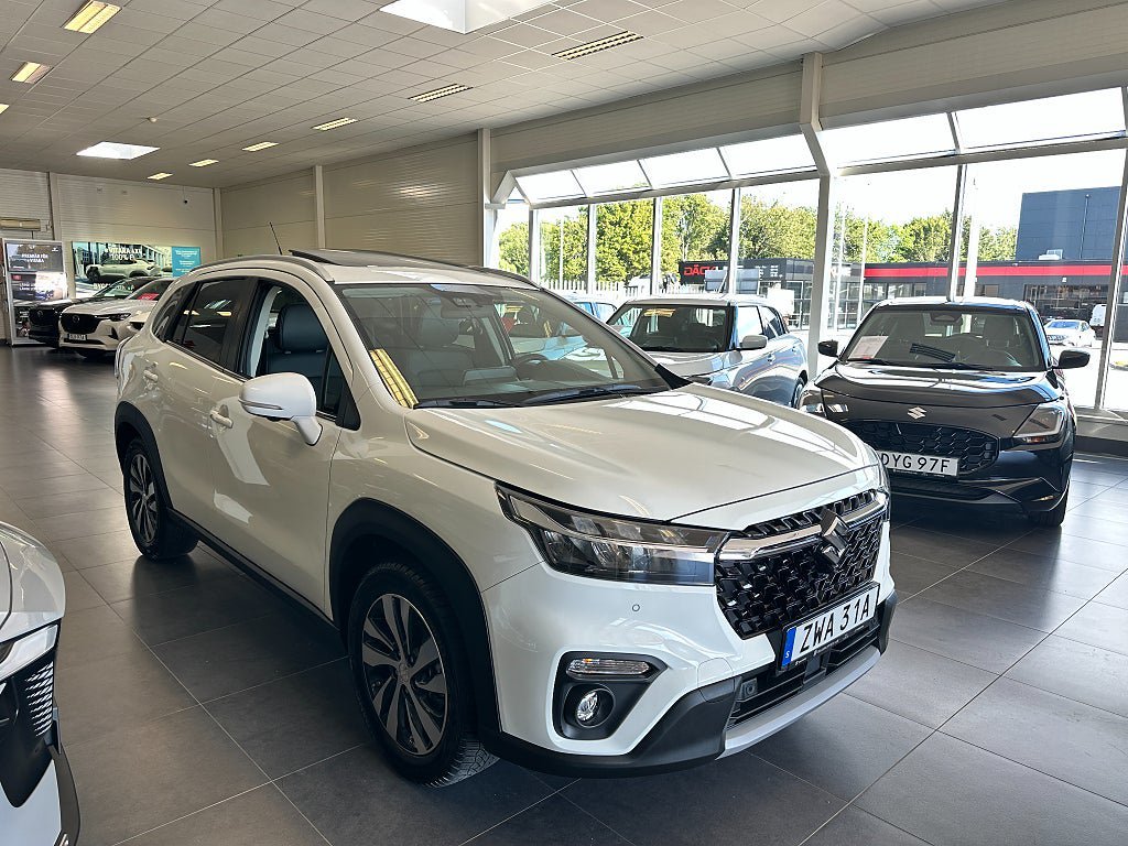 Vehicle Image 4