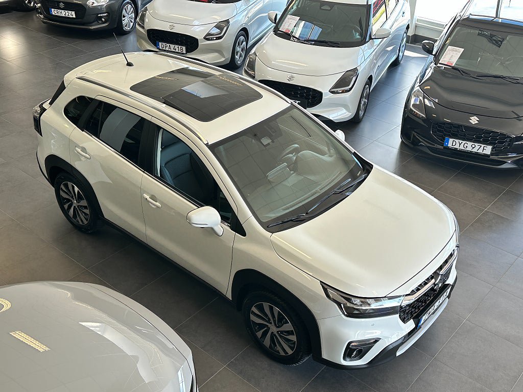 Vehicle Image 5