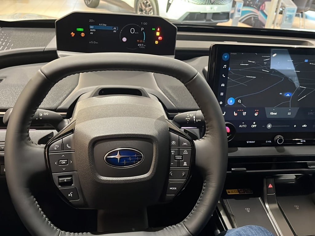 Vehicle Image 12