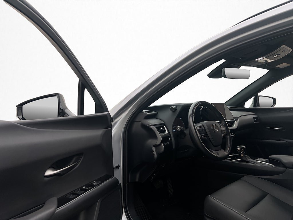 Vehicle Image 11