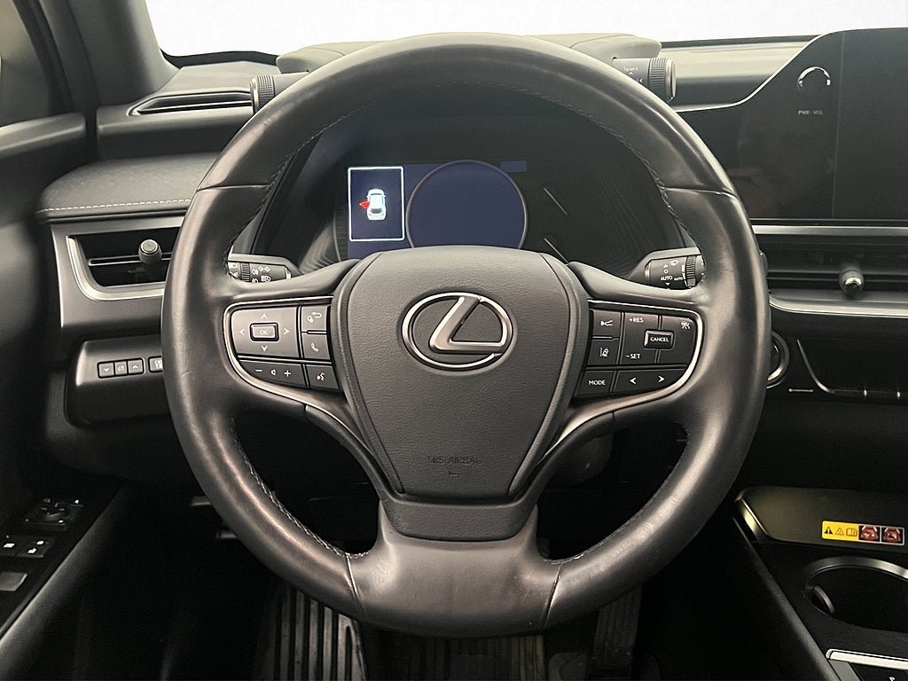 Vehicle Image 13