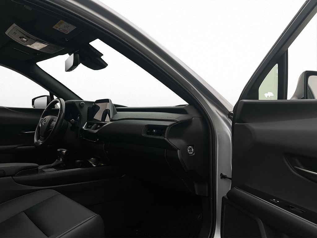Vehicle Image 23