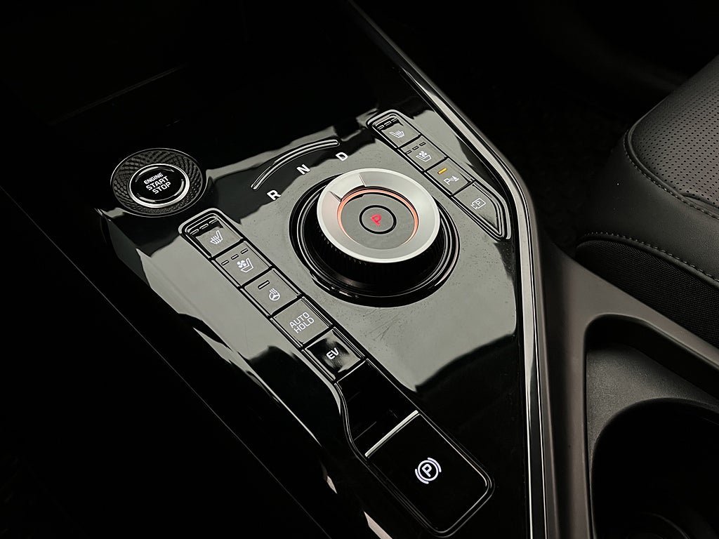 Vehicle Image 23