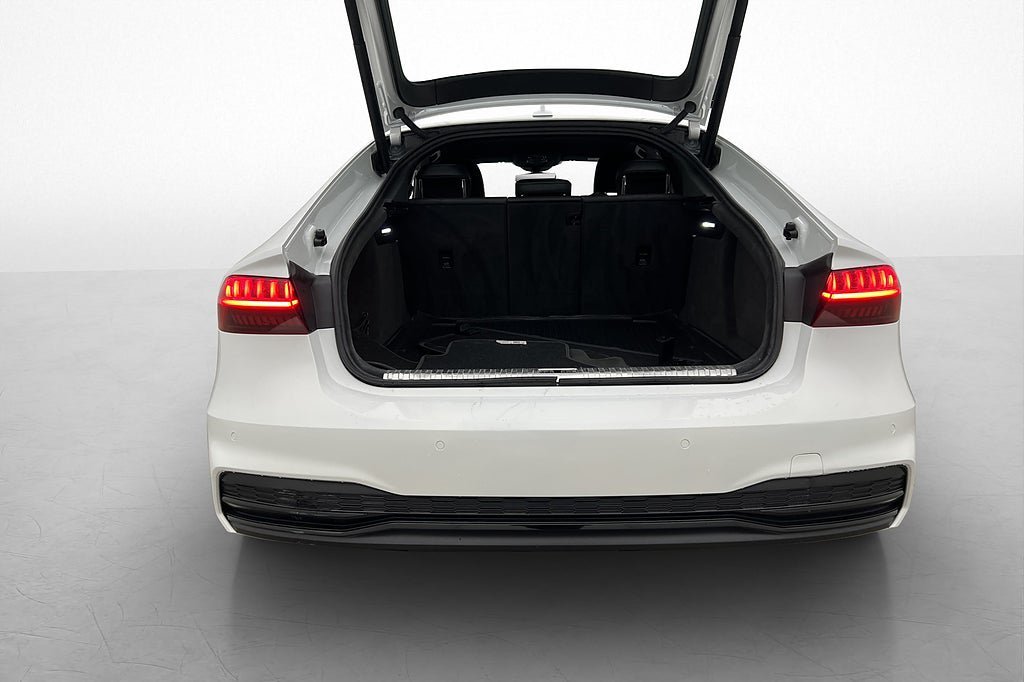 Vehicle Image 30