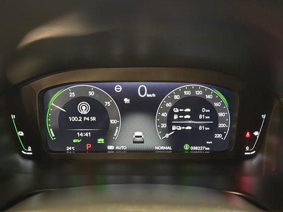 Vehicle Image 10