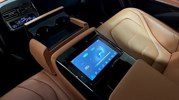 Vehicle Image 18