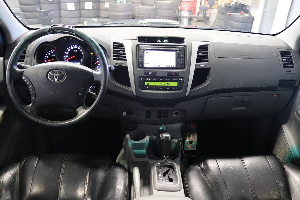 Vehicle Image 9