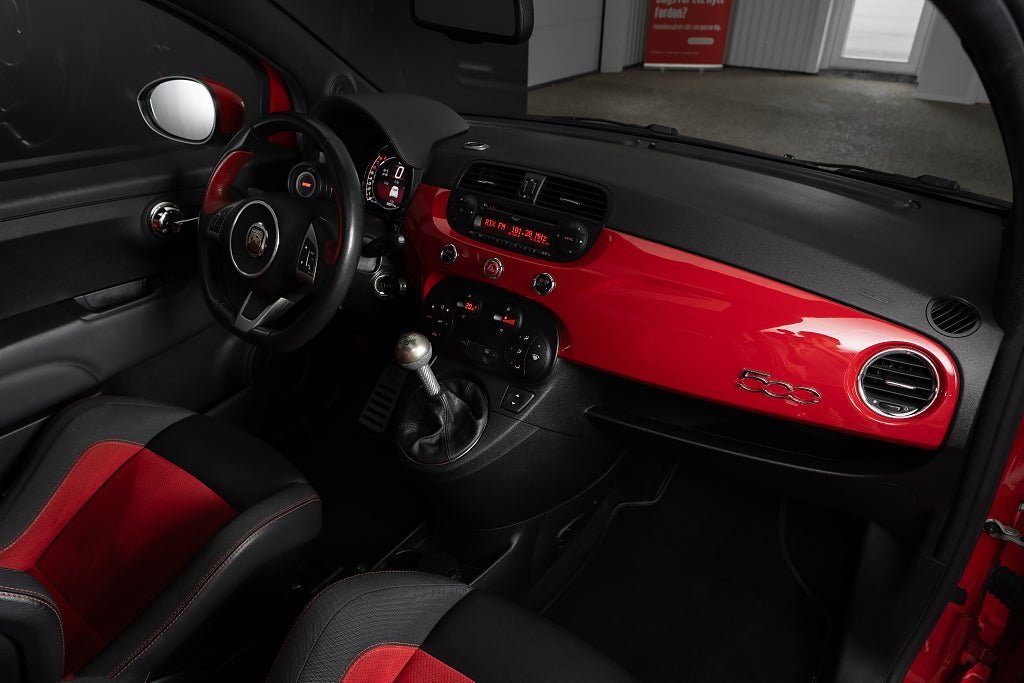 Vehicle Image 14