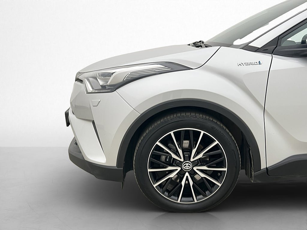 Vehicle Image 10