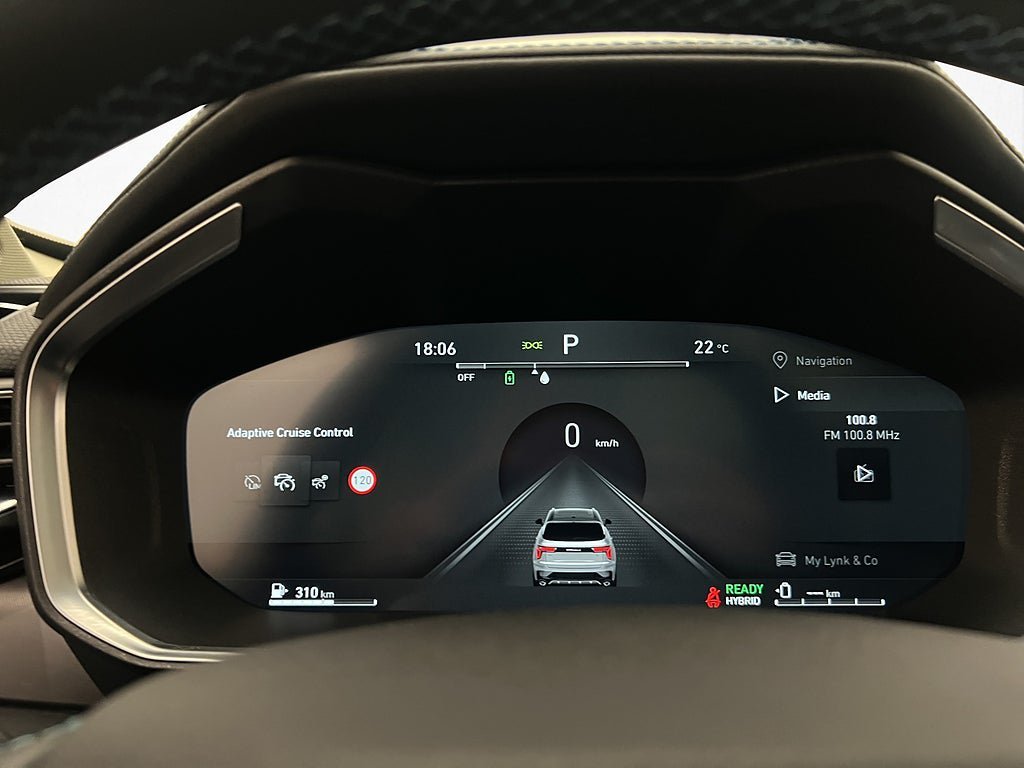 Vehicle Image 25