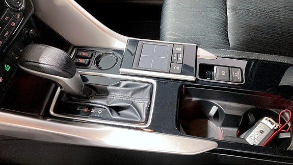 Vehicle Image 13