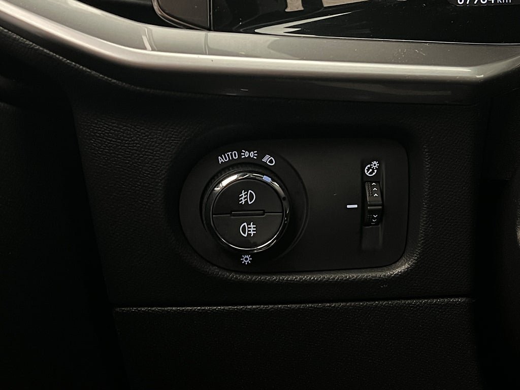 Vehicle Image 26