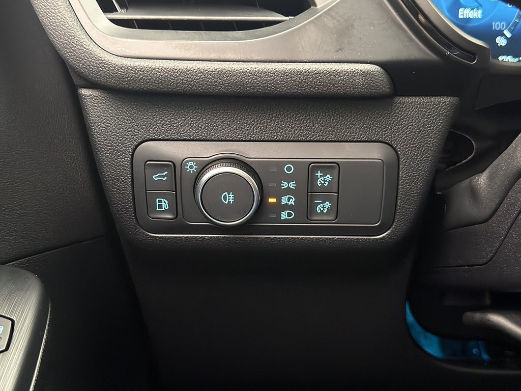Vehicle Image 28