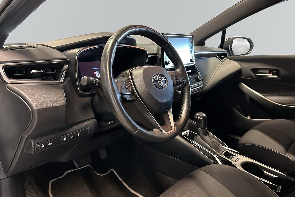 Vehicle Image 10