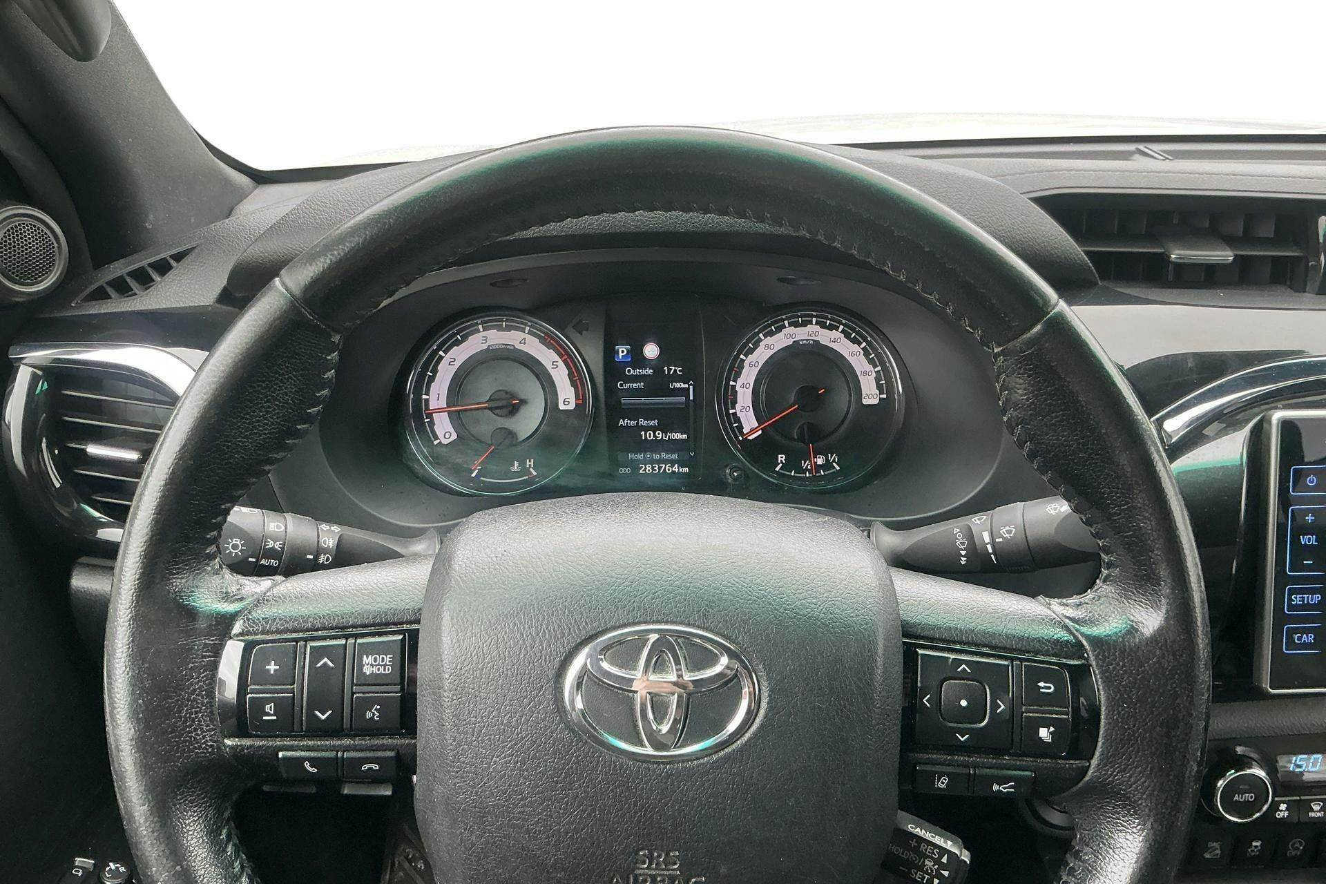 Vehicle Image 11