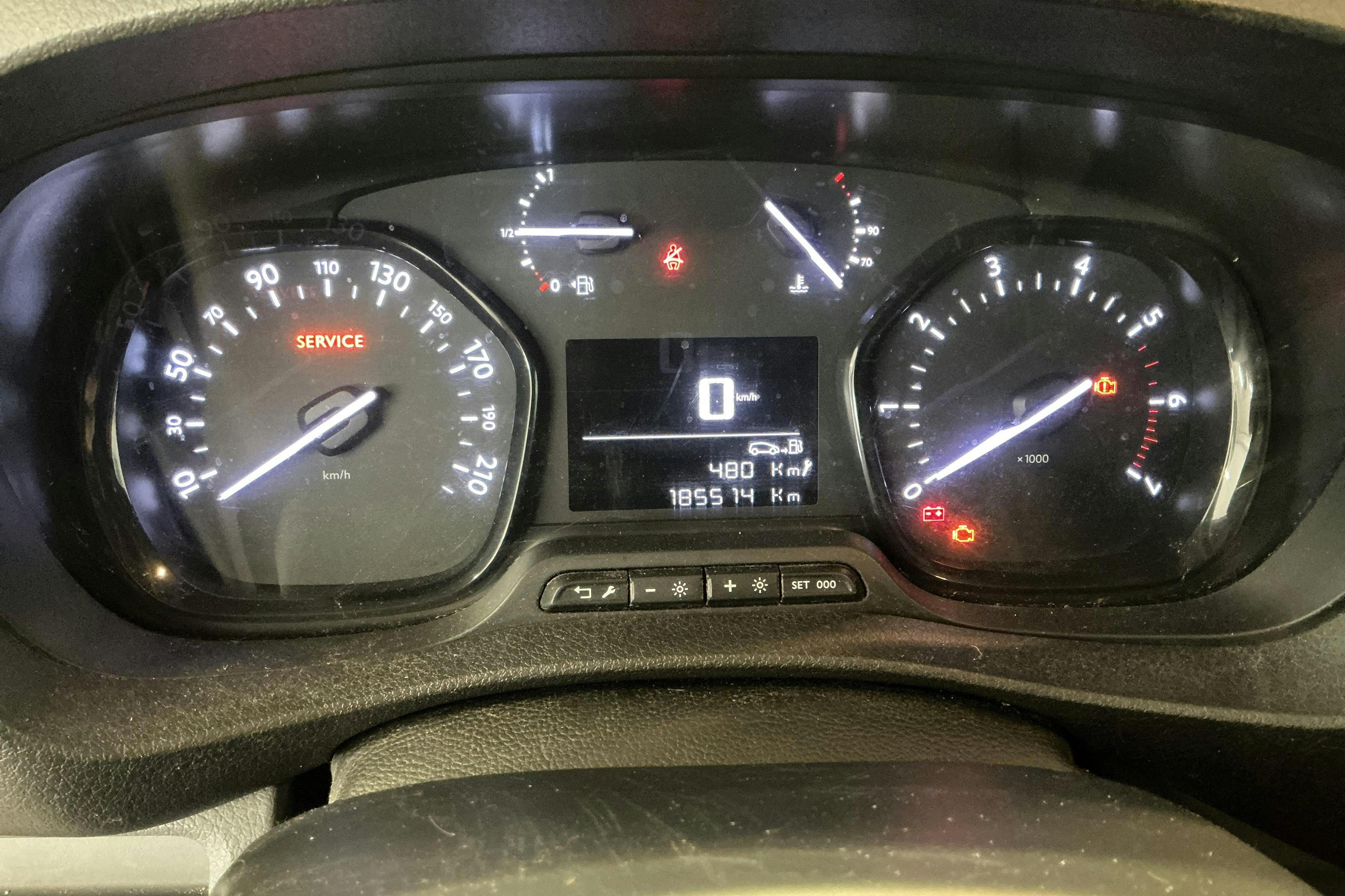Vehicle Image 11