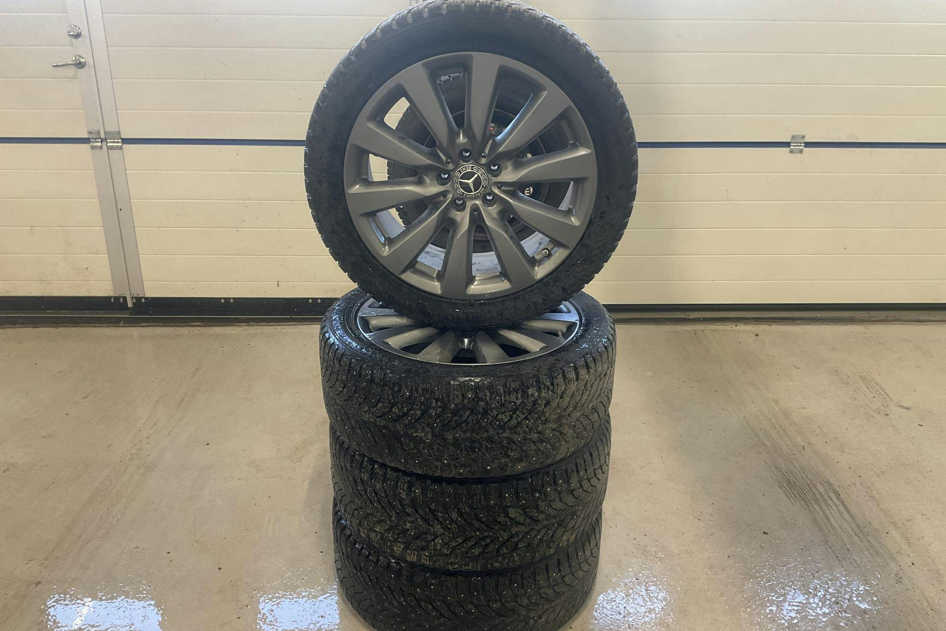 Vehicle Image 22