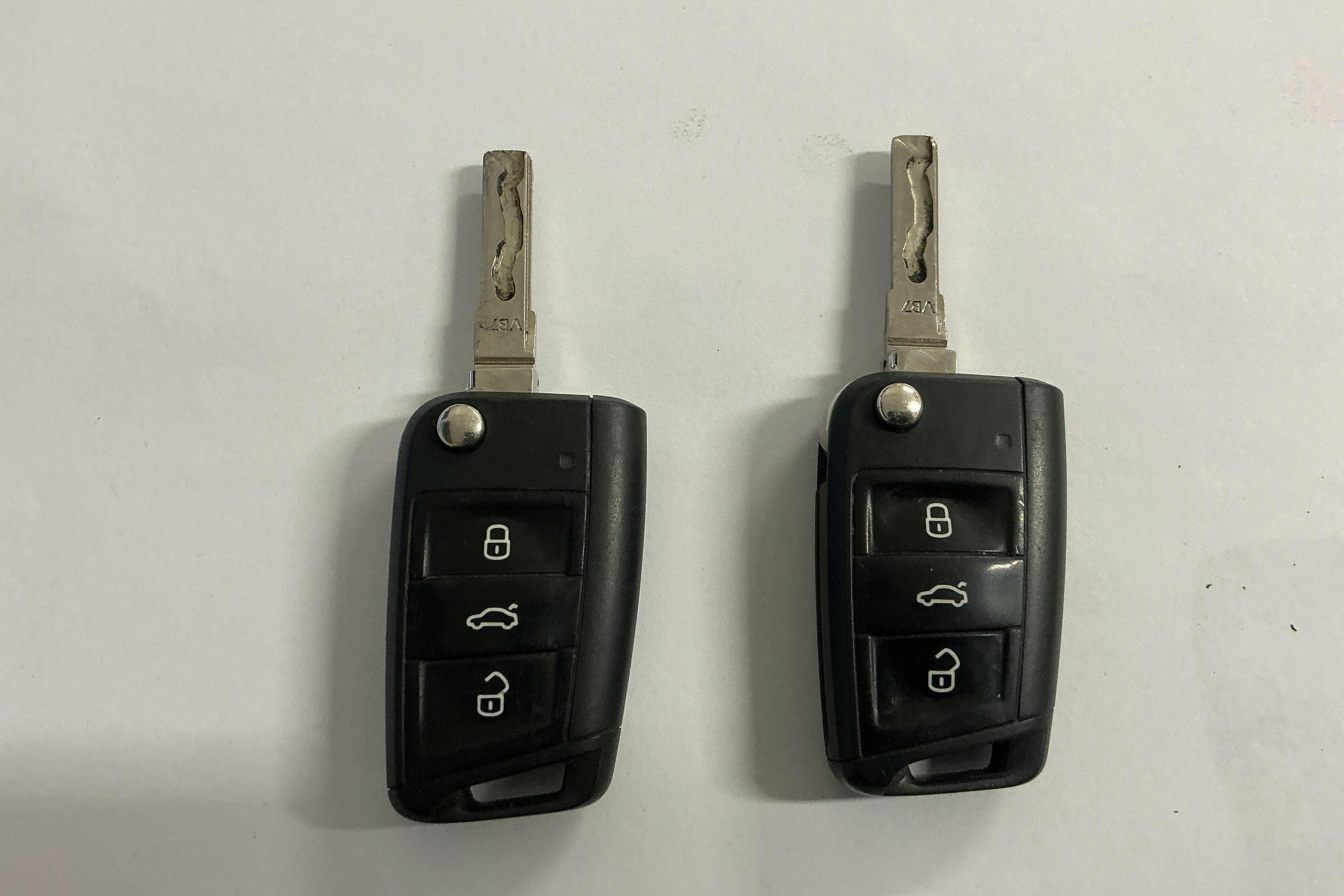 Vehicle Image 17