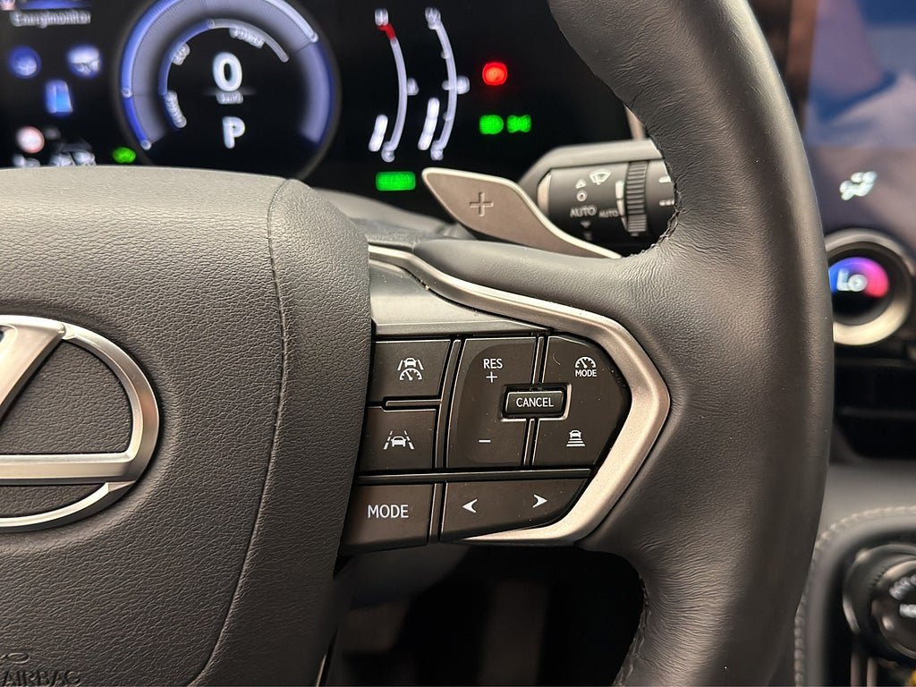 Vehicle Image 17