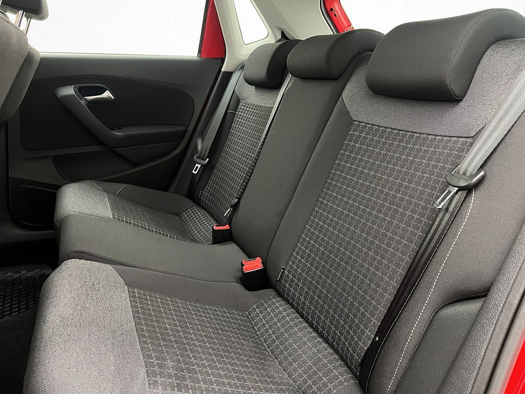 Vehicle Image 18