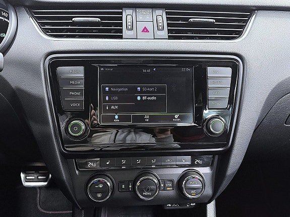 Vehicle Image 14