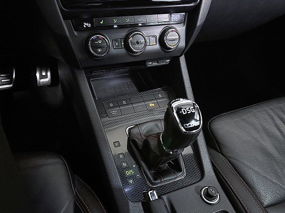 Vehicle Image 28