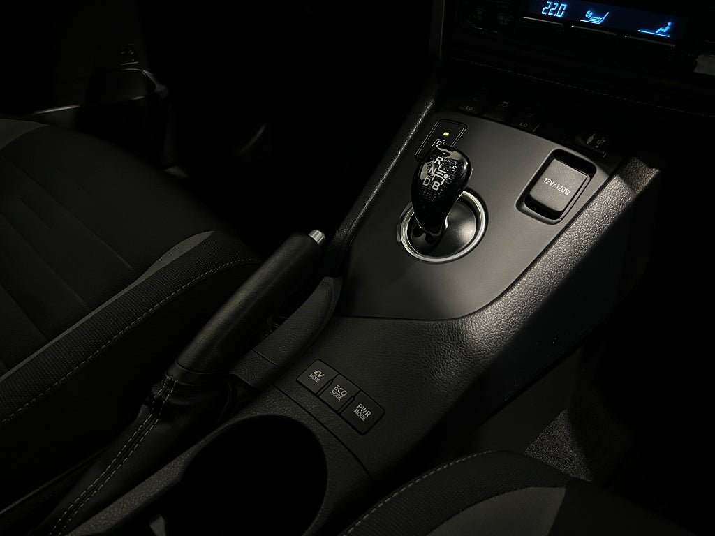 Vehicle Image 17