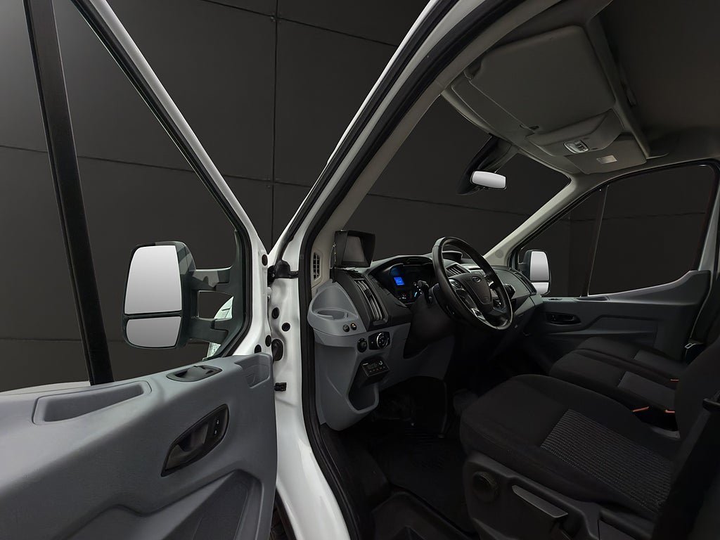 Vehicle Image 15