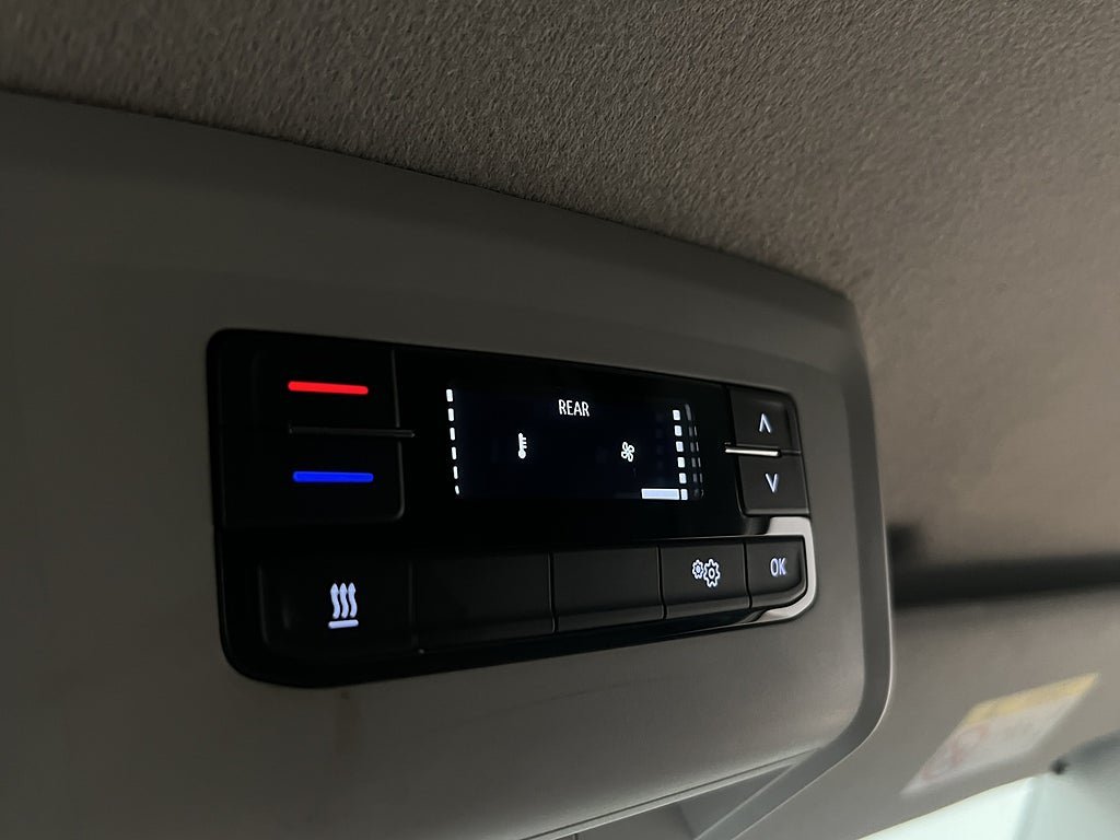 Vehicle Image 26