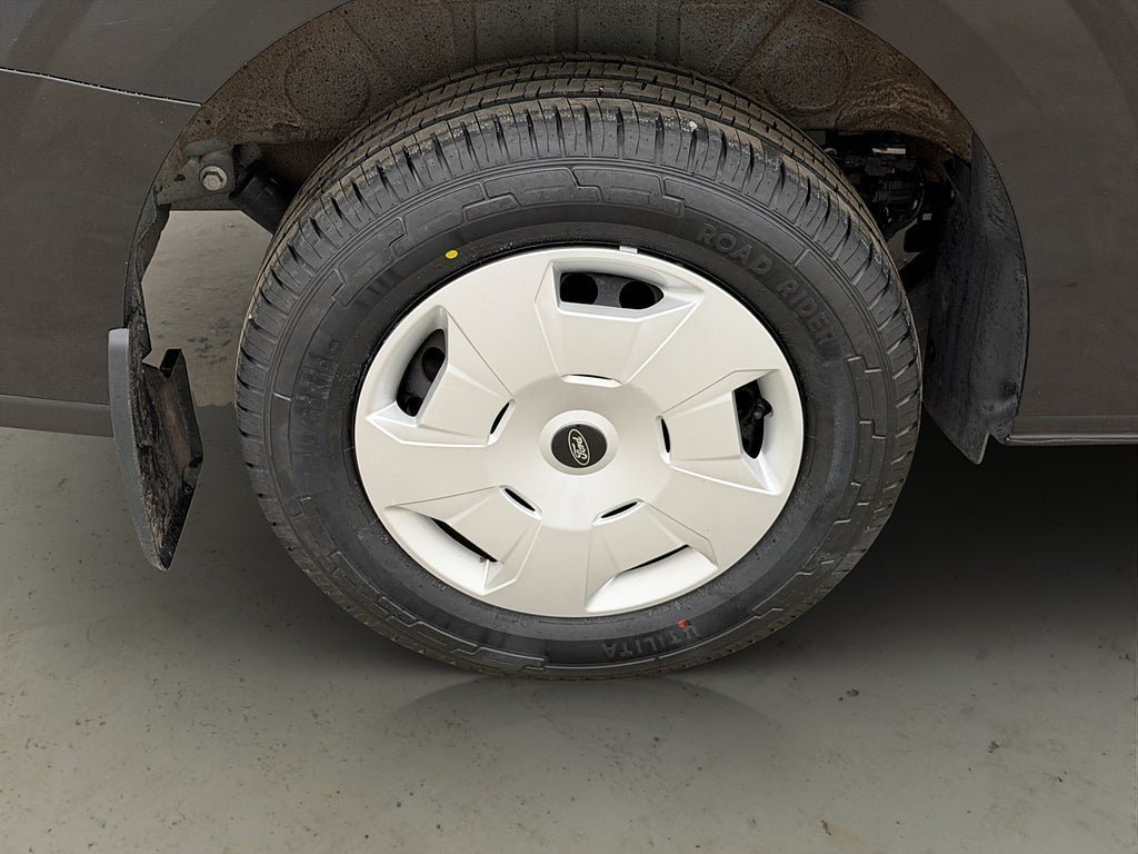 Vehicle Image 31