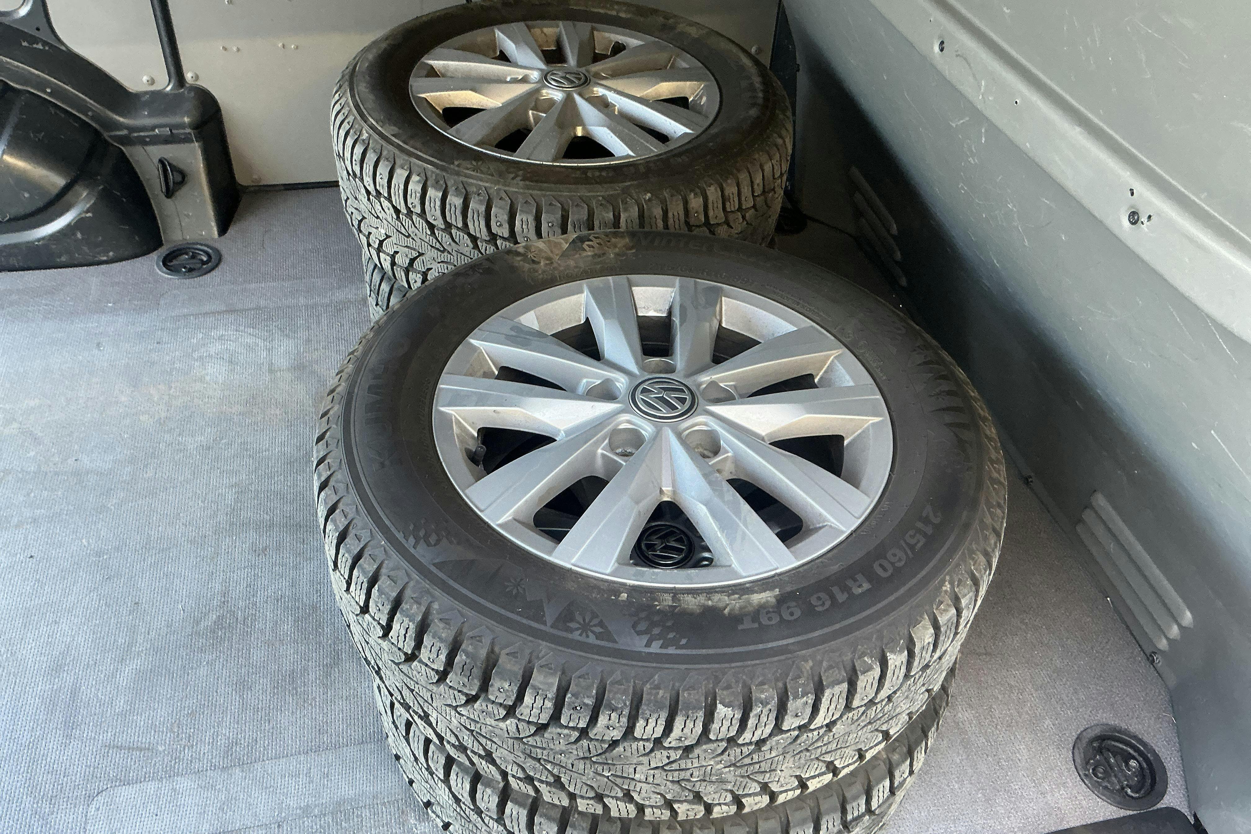 Vehicle Image 15