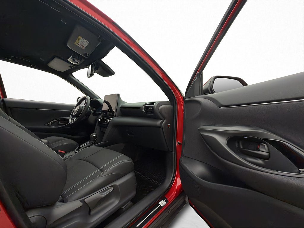 Vehicle Image 12